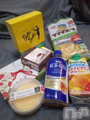 新潟デリヘル 奥様特急 新潟店(オクサマトッキュウニイガタテン) ぼたん(23)の10月11日写メブログ「差し入れありがとう🥹💖💖💖」