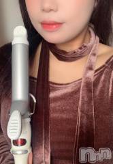 新潟デリヘル奥様特急 新潟店(オクサマトッキュウニイガタテン) ひみか(20)の3月19日写メブログ「髪マキマキ～💇‍♀️」