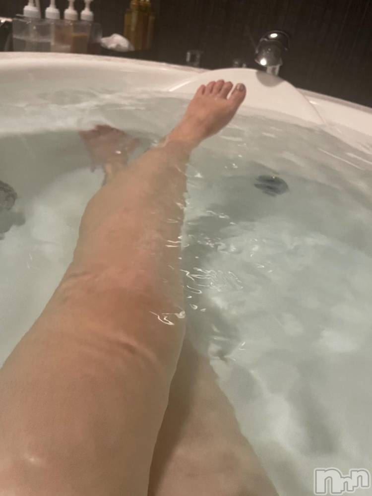 松本発デリヘルThree＆Men’s Spa(スリー＆メンズスパ) りんごスリー(25)の11月8日写メブログ「退勤💓」