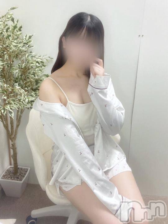 新潟手コキsleepy girl(スリーピーガール) 新人りいさちゃん(20)の10月17日写メブログ「はじめての･･･🔞💜」