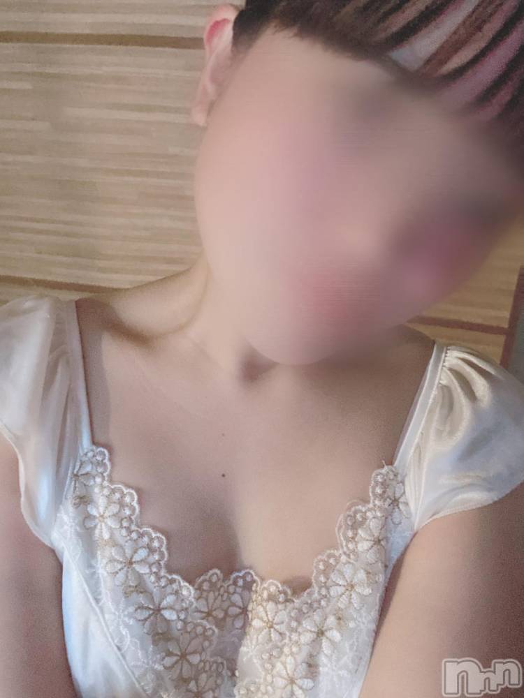 新潟手コキsleepy girl(スリーピーガール) 新人りいさちゃん(20)の10月30日写メブログ「Mなのかも…🤭💗」