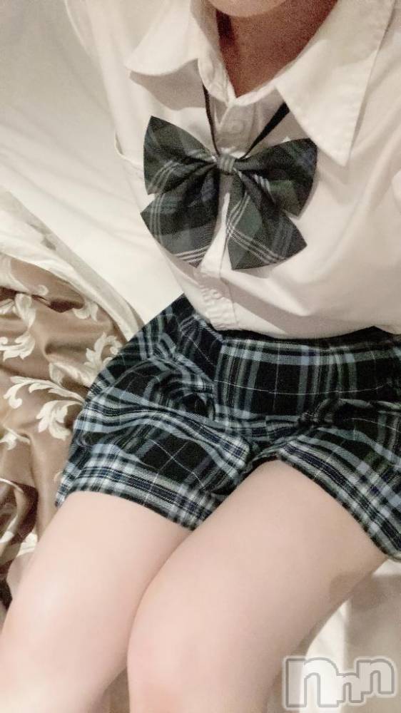 新潟手コキsleepy girl(スリーピーガール) 新人りいさちゃん(20)の8月12日写メブログ「お久しぶりです🪽」