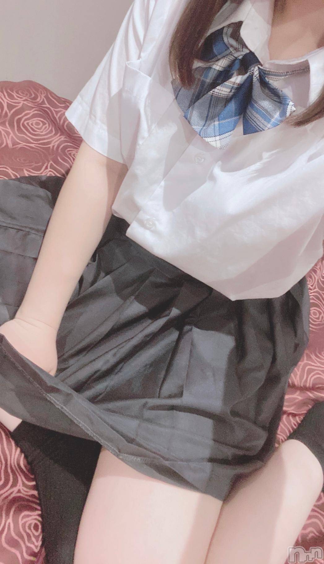 新潟手コキsleepy girl(スリーピーガール)新人りいさちゃん(20)の2024年10月20日写メブログ「気持ちよかったね🫰🏻💜」