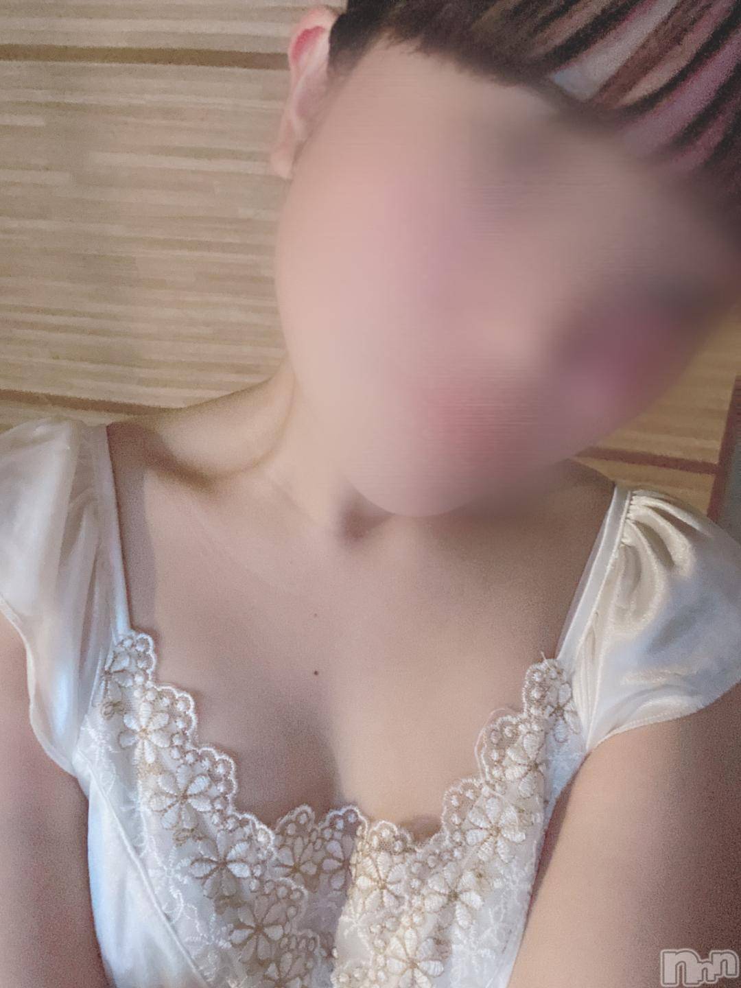 新潟手コキsleepy girl(スリーピーガール)新人りいさちゃん(20)の2024年10月30日写メブログ「Mなのかも…🤭💗」