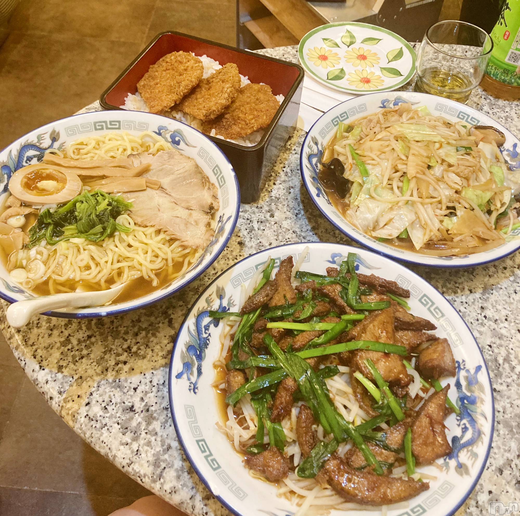 新潟デリヘル奥様特急 新潟店(オクサマトッキュウニイガタテン)こよい(27)の2024年10月19日写メブログ「昨晩のお兄さん②」
