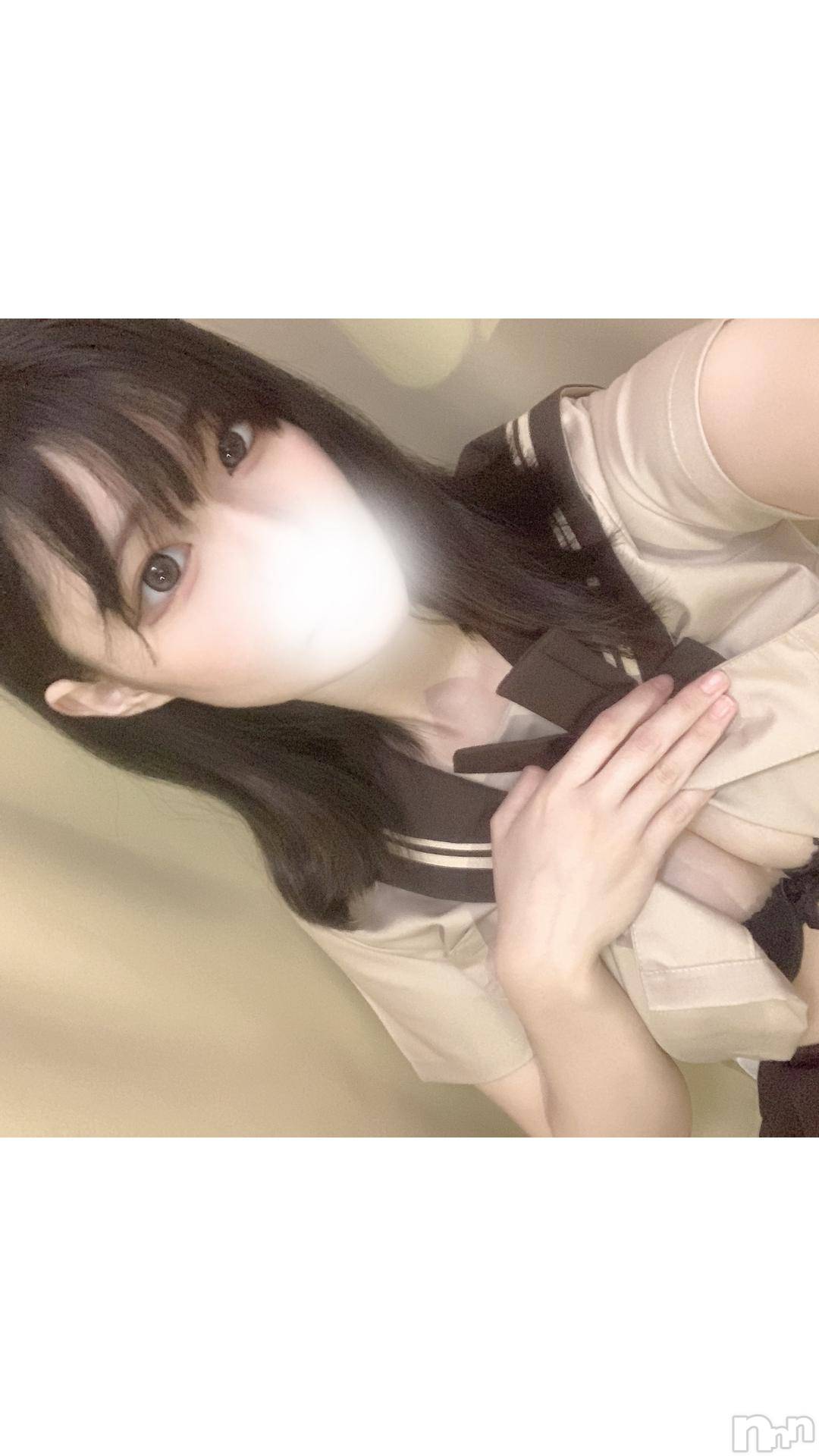 長岡デリヘル純・無垢(ジュンムク)えこ(19)の2024年10月17日写メブログ「🤍えちかつ🤍」