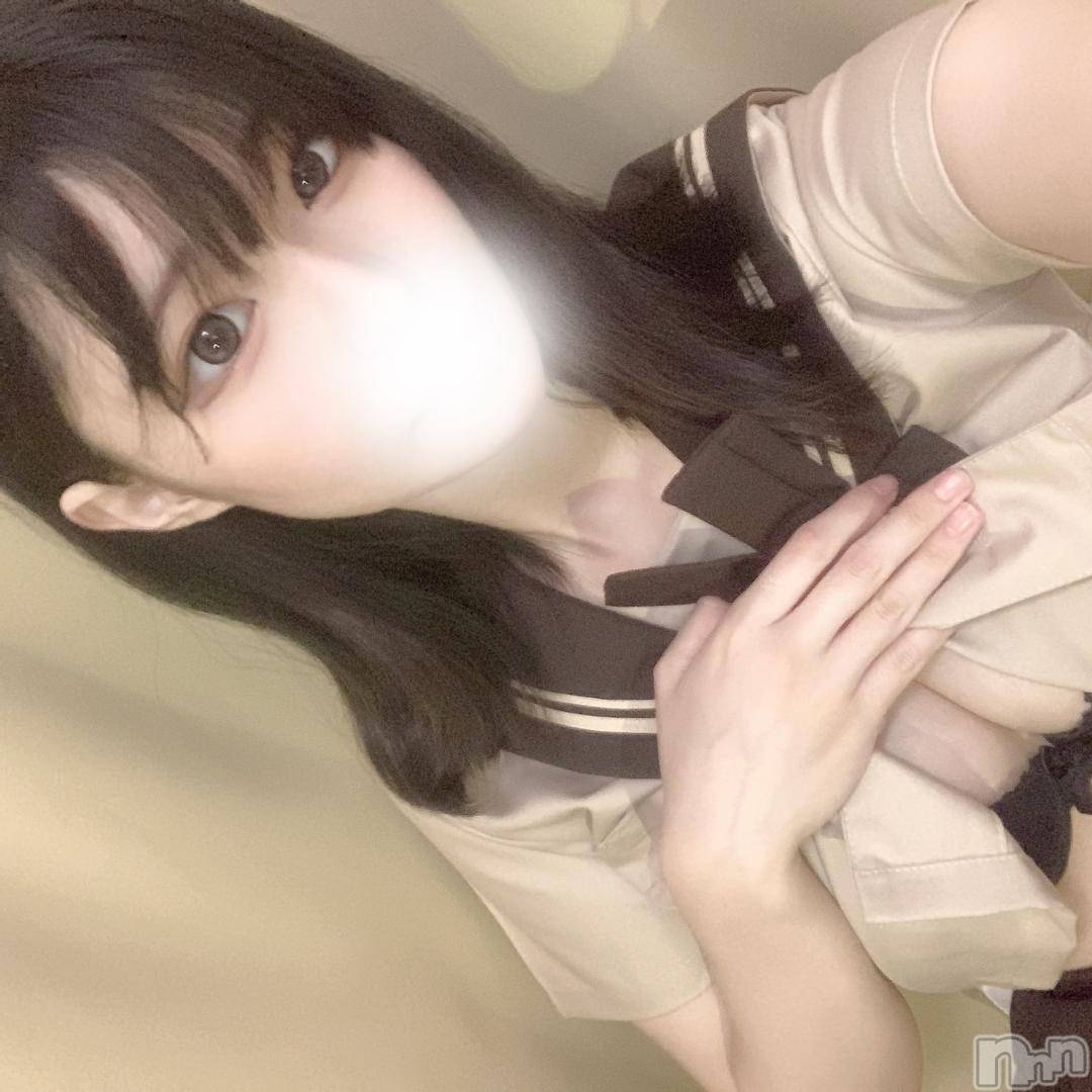 長岡デリヘル純・無垢(ジュンムク)えこ(19)の2024年10月18日写メブログ「🎀放課後、まだ帰さないで？🎀」