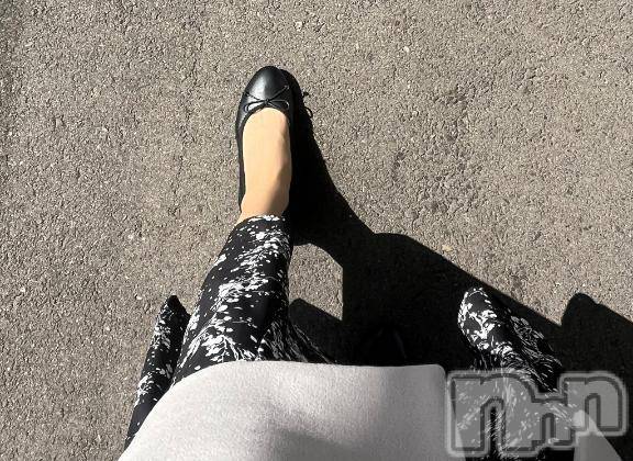 新潟人妻デリヘル熟女の風俗 最終章(ジュクジョノフウゾクサイシュウショウ) しなの(45)の3月18日写メブログ「こんにちは😊」