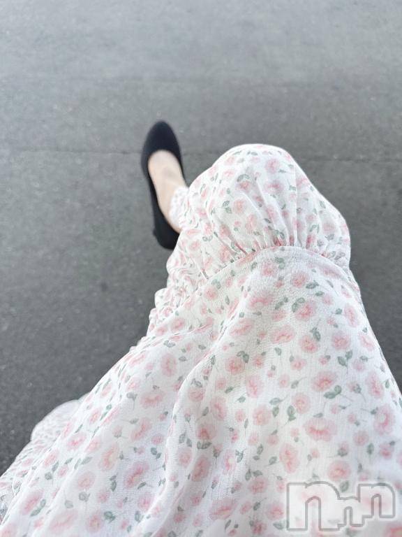 新潟人妻デリヘル熟女の風俗 最終章(ジュクジョノフウゾクサイシュウショウ) しなの(45)の7月21日写メブログ「出勤」