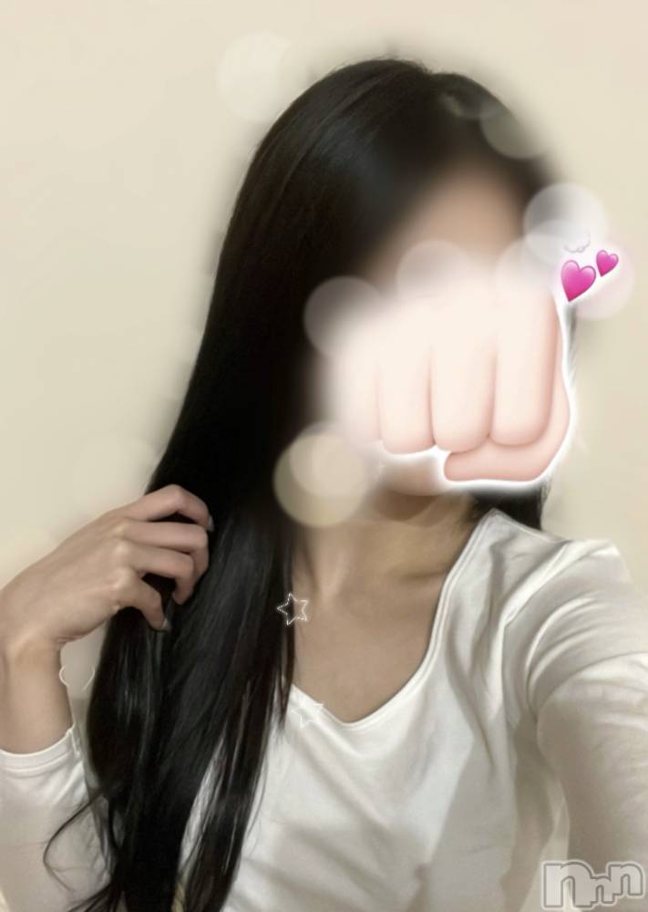 新潟デリヘルアンフィール-地元新潟の厳選された素人女性のみ-(アンフィール) 【新人】らら★韓国アイドル系(18)の10月28日写メブログ「お家で自撮り」