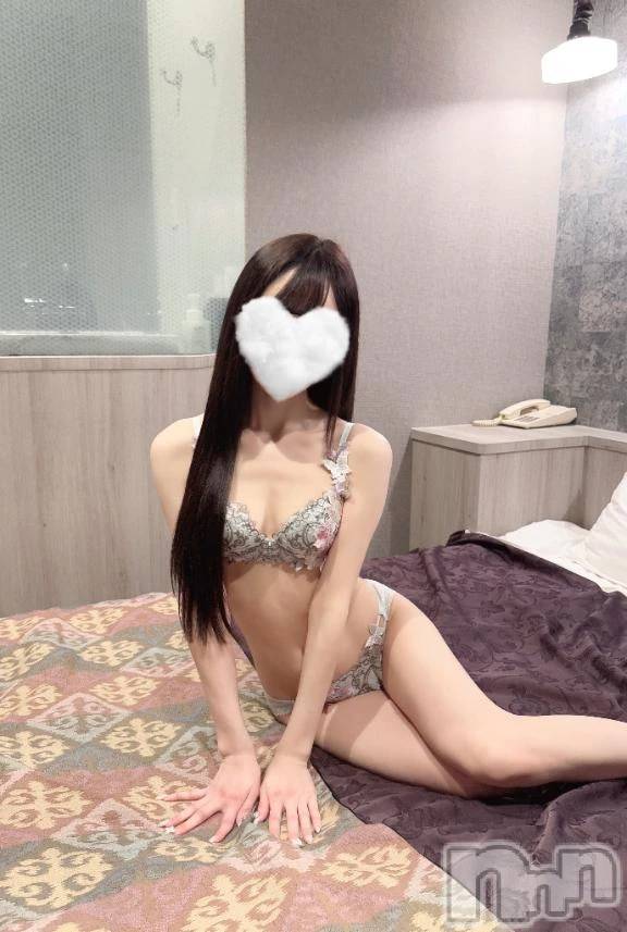 新潟デリヘル新潟デリヘル倶楽部(ニイガタデリヘルクラブ) みお(25)の8月8日写メブログ「出勤してるよ🎶」