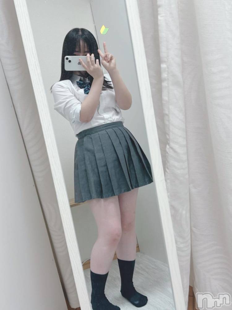 新潟デリヘル新潟デリヘル倶楽部(ニイガタデリヘルクラブ) りり(20)の11月2日写メブログ「シフト更新しましたっ✔🗓」