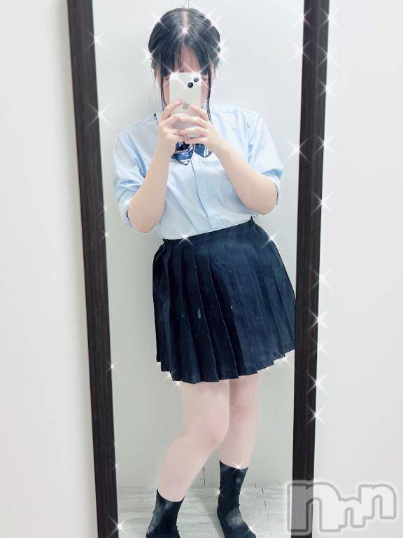新潟デリヘル新潟デリヘル倶楽部(ニイガタデリヘルクラブ) りり(20)の2月17日写メブログ「お礼日記用のペンのインクを補充しております💌🖊」