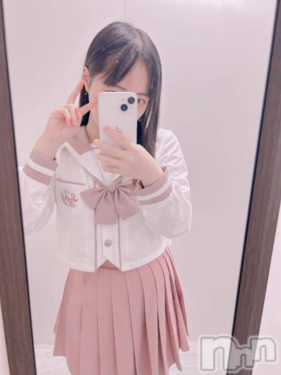新潟デリヘル新潟デリヘル倶楽部(ニイガタデリヘルクラブ)りり(20)の2025年1月1日写メブログ「あけおめ～🎍🎀」