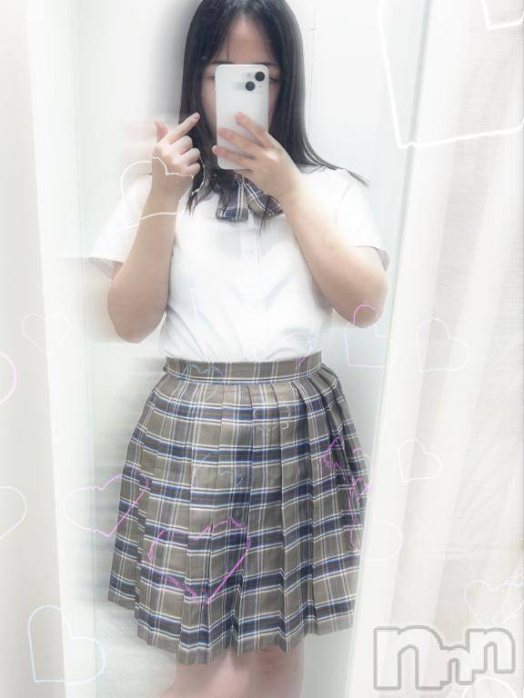 新潟デリヘル新潟デリヘル倶楽部(ニイガタデリヘルクラブ)りり(20)の2025年2月15日写メブログ「ポーズ帳求む…:(´ºωº｀):」
