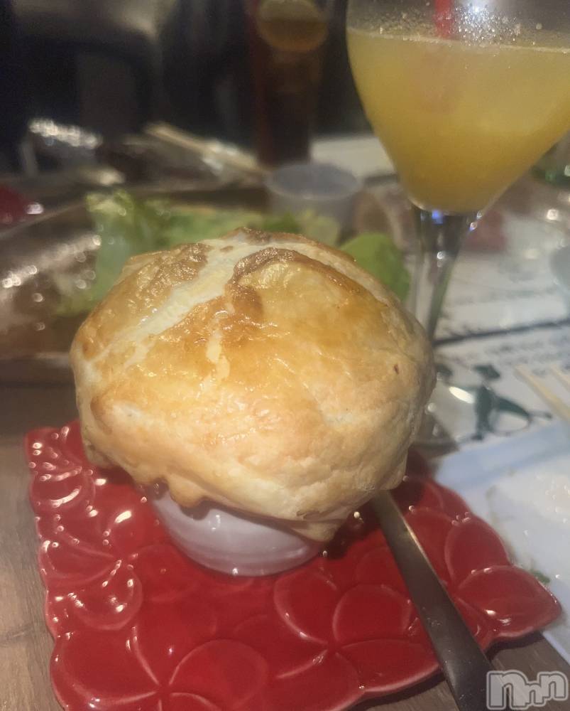 ��Ʋ���ʥå��������륺�С�LOUNGE ICHI ������(�饦�󥸥���) �����ߤ���1��14���̥�֥�����🥂︎🤍︎🍴��