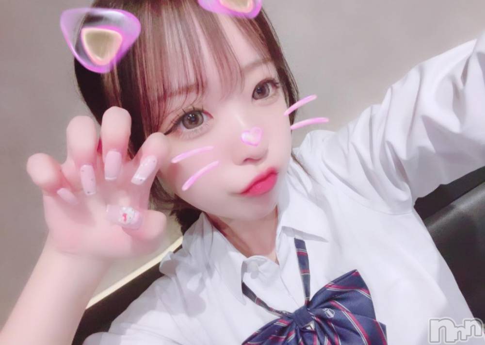 長岡デリヘル純・無垢(ジュンムク) あいね(18)の11月3日写メブログ「はじめまして🩶🩶」