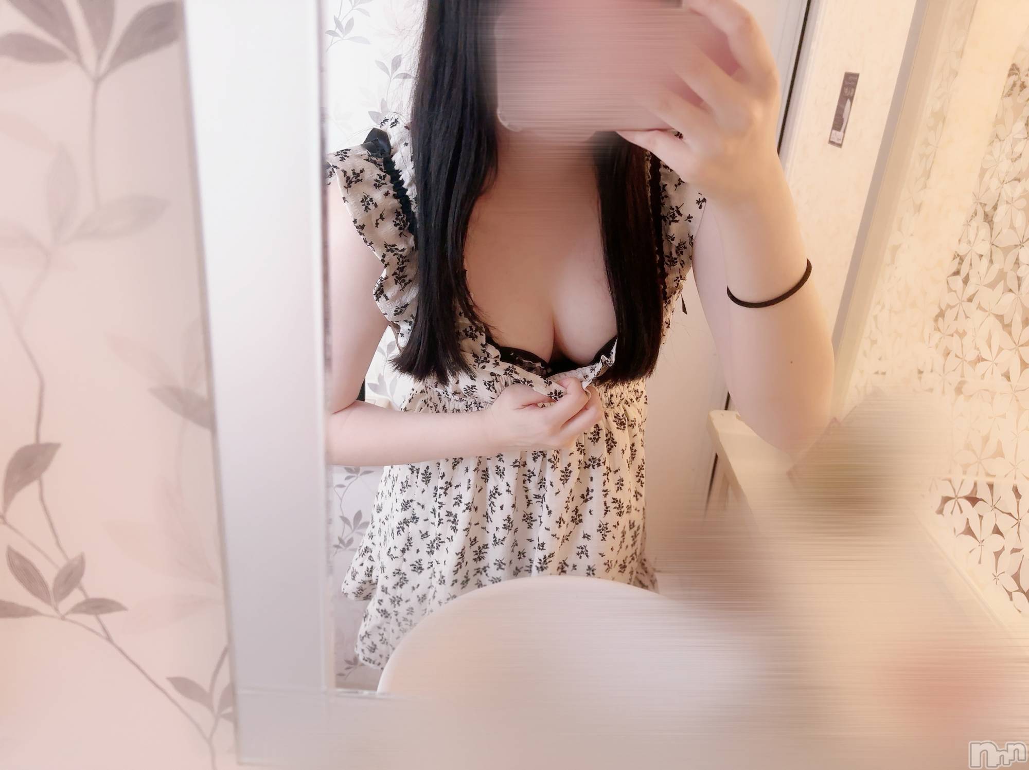 新潟デリヘルA(エース)れな(R)(21)の2025年7月11日写メブログ「14時から～はなきん💘」