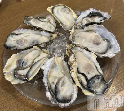 新潟駅前セクキャバ・いちゃきゃばCLUB I’S(クラブアイズ) りりかの10月14日写メブログ「🦪🪸💞」