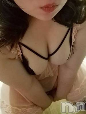 みみ(28) 身長145cm、スリーサイズB100(G以上).W80.H98。松本発ぽっちゃり ちゃんこ長野　塩尻北IC店(チャンコナガノ　シオジリキタインターチェンジテン)在籍。