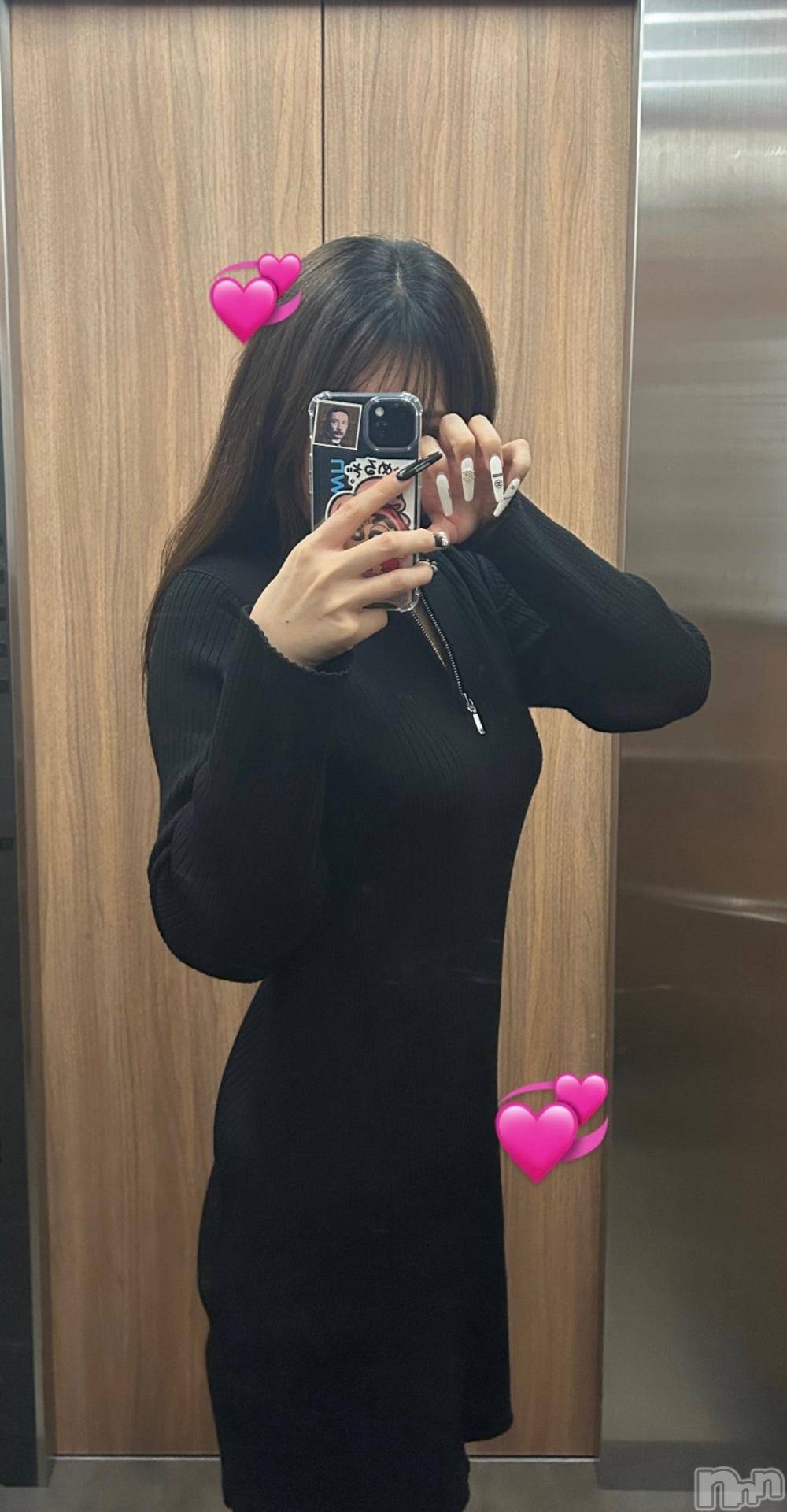 三条デリヘルalphaGOLD(アルファゴールド)おとは(20)の2024年11月18日写メブログ「14時からっ‎🤍」