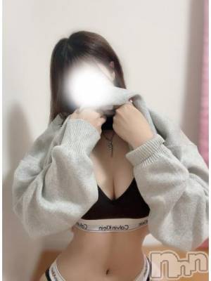 おとは(20) 身長163cm、スリーサイズB87(E).W56.H85。三条デリヘル alphaGOLD(アルファゴールド)在籍。
