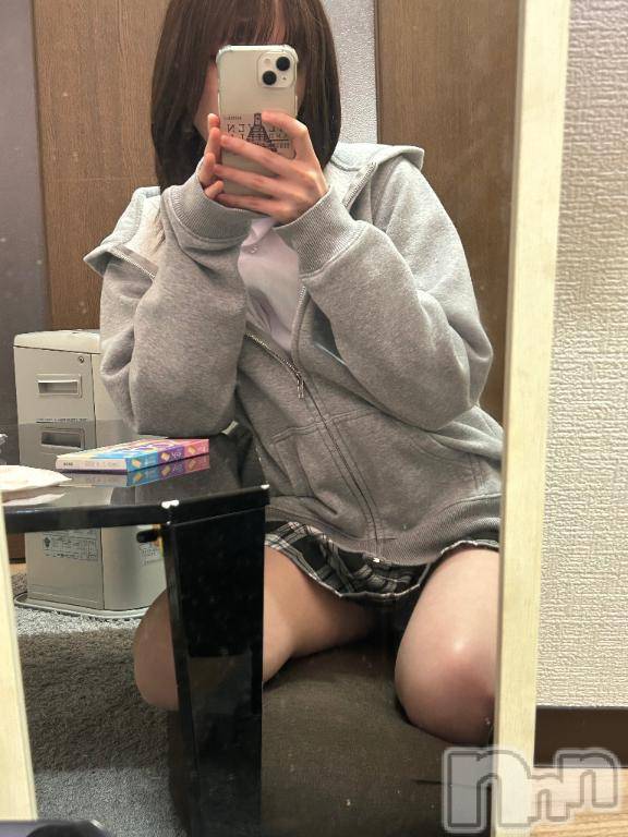 新潟手コキ新潟風俗Noel-ノエル-(ノエル) すず(18)の2月17日写メブログ「🍫」