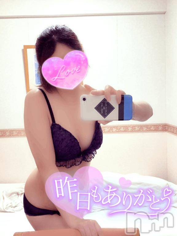 新潟デリヘル奥様特急 新潟店(オクサマトッキュウニイガタテン) しずく(25)の3月27日写メブログ「今日もこれから🫶」