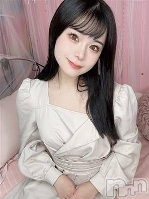 雛月せりな