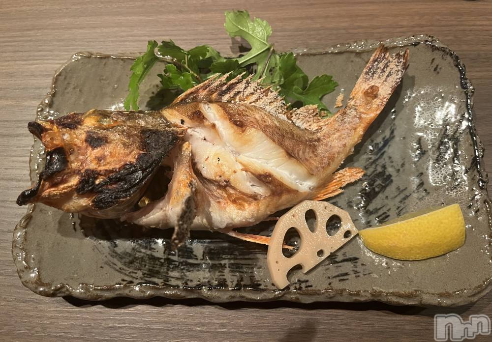 ƲХ顦Lounge Veranda(饦󥸥٥) 531ֽ̥֥жФƤޤ
