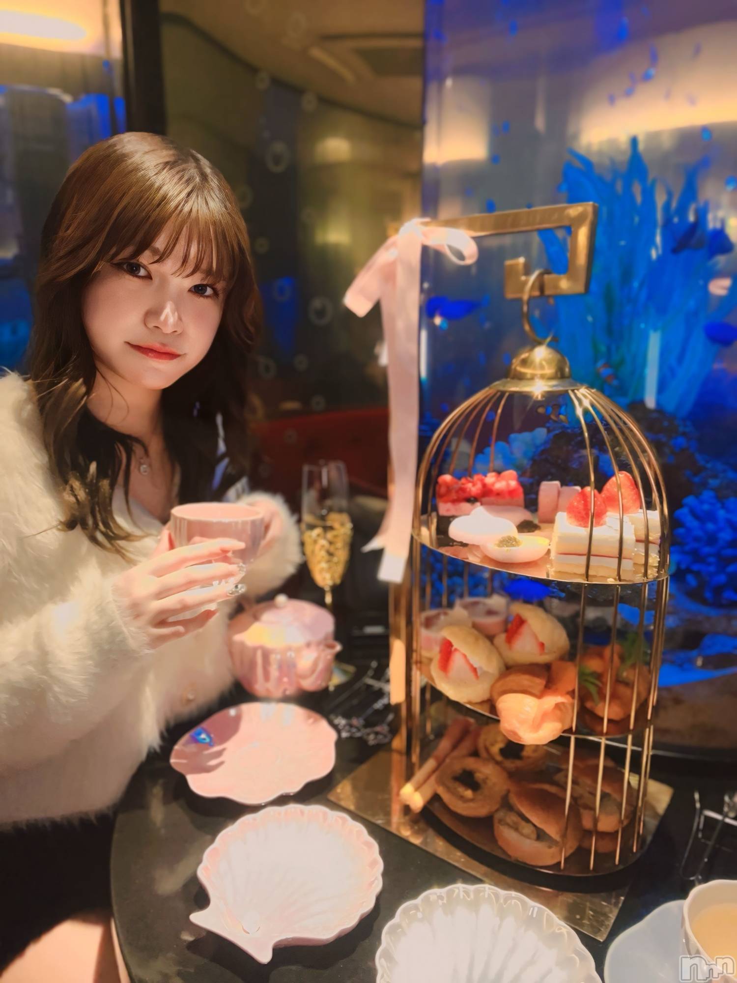 ƲХ顦Lounge Veranda(饦󥸥٥) 2025ǯ14ֽ̥֥жФޤ