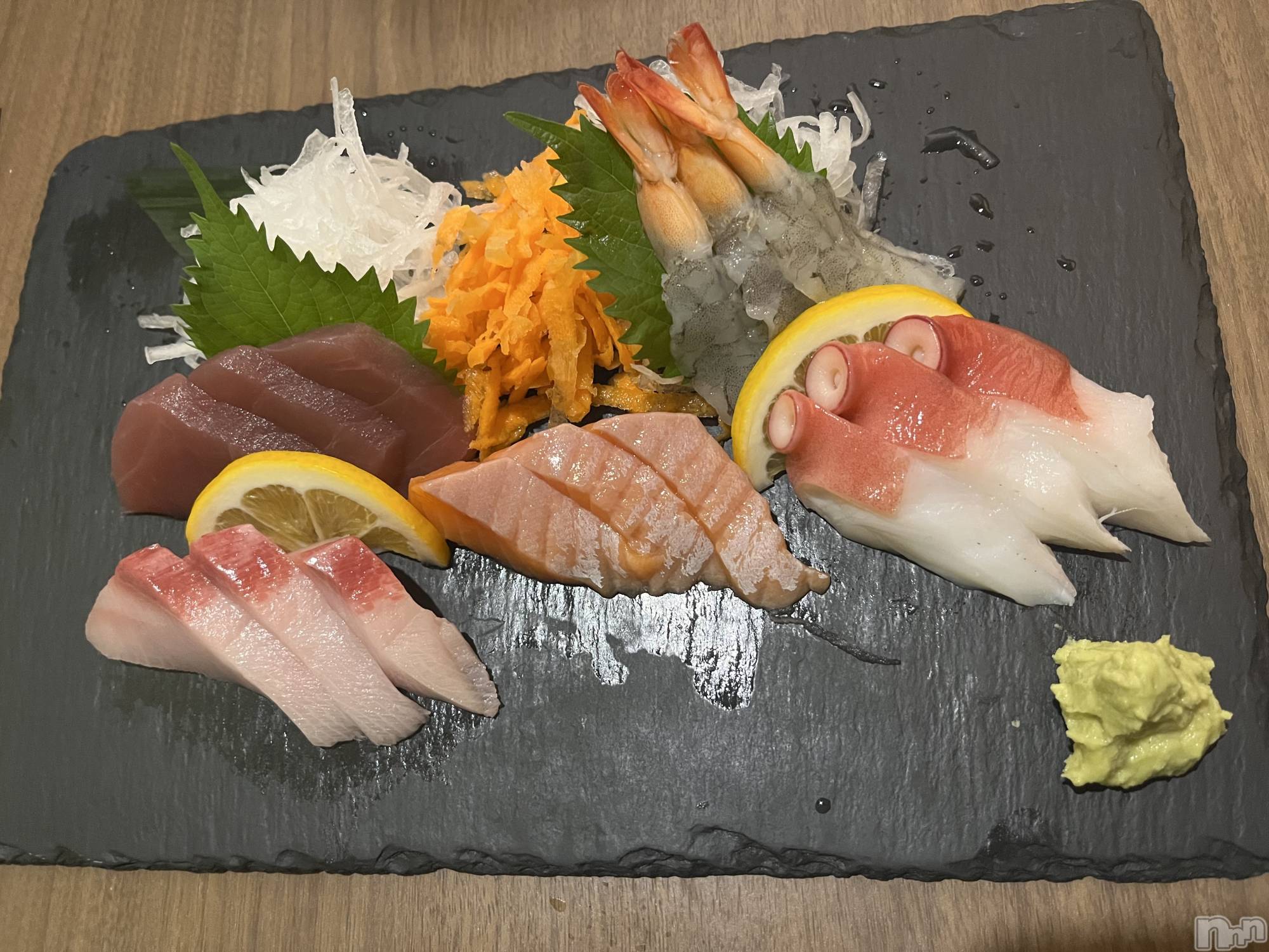 ƲХ顦Lounge Veranda(饦󥸥٥) 2025ǯ101ֽ̥֥жФޤ