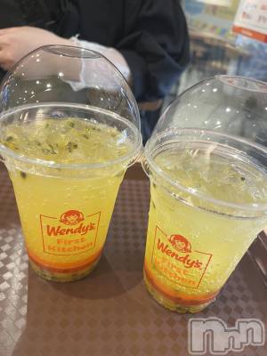 ƲХ顦Lounge Veranda(饦󥸥٥) 523ֽ̥֥жФޤ