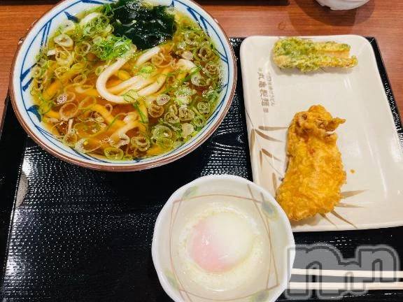 新潟デリヘル新潟市鳥屋野潟ちゃんこ(ニイガタシトヤノガタチャンコ)まき(36)の2025年12月4日写メブログ「今日のご飯は何食べる？」