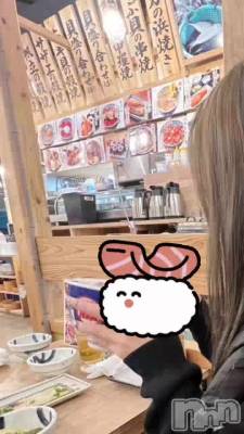 ������~��