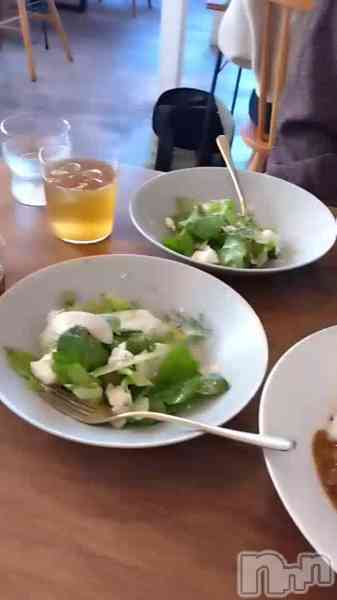 電撃復活れな/エステ課の動画 「好き」