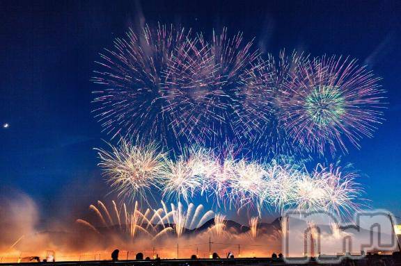 新潟デリヘル奥様特急 新潟店(オクサマトッキュウニイガタテン)すぐは(32)の2025年7月2日写メブログ「7月のシフト☀️🍉🌻🏊」
