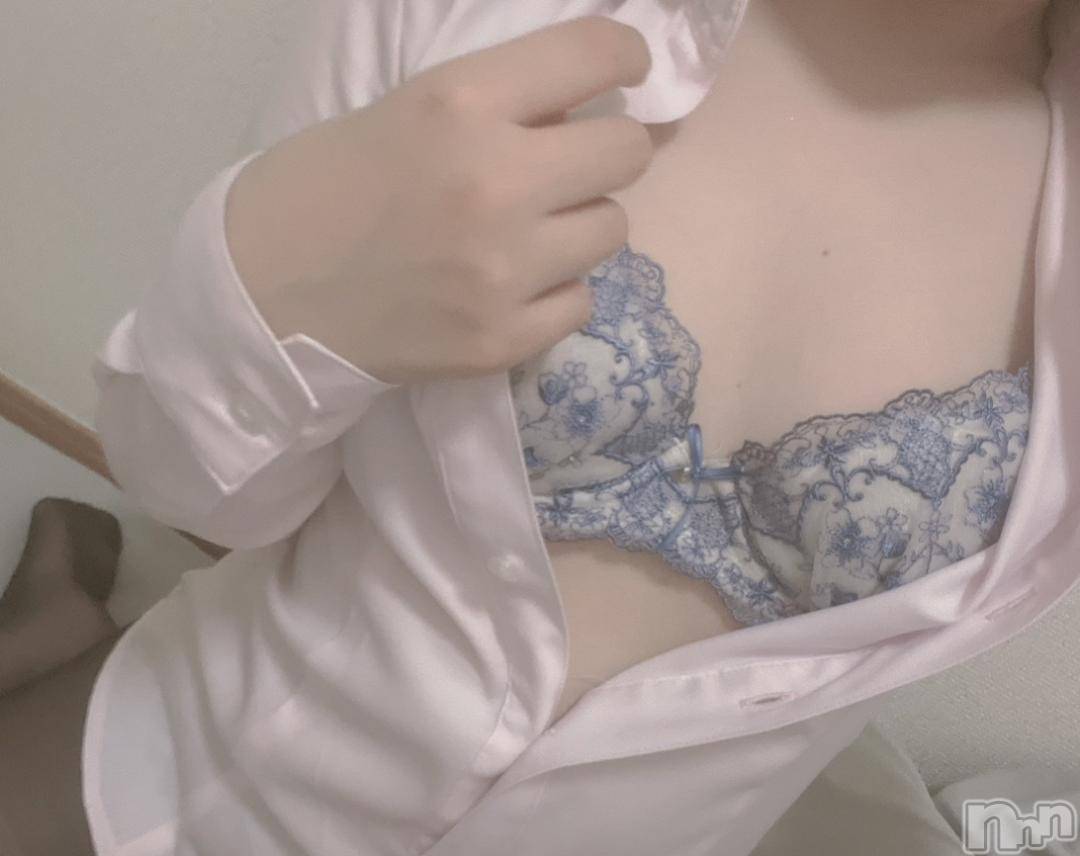 上越デリヘルHONEY(ハニー)みなと(♪)(21)の2024年11月28日写メブログ「🕊️[お題]from:猫の奴隷さん」