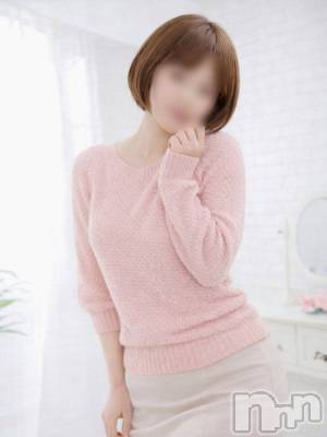 けい(42) 身長168cm、スリーサイズB83(C).W60.H95。長岡デリヘル 人妻楼　長岡店(ヒトヅマロウ　ナガオカテン)在籍。