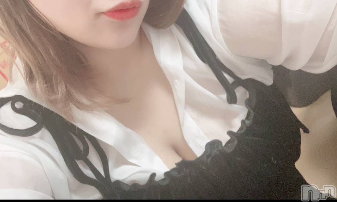 上越人妻デリヘル上越最安値！奥様Deli急便(ジョウエツサイヤスネ！オクサマデリキュウビン)新人　りんな(23)の2025年2月3日写メブログ「本日出勤します～💕」