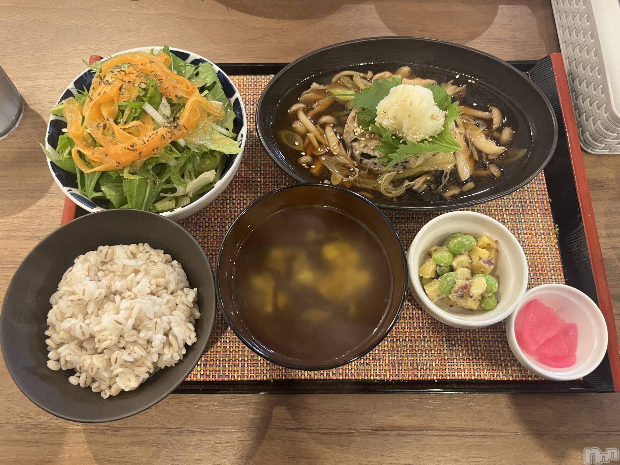 ��ȯ�ĥ���Х��顦�����REBIVE(��Х���) ��2026ǯ3��28���̥�֥����ַ򹯤��ӡ�