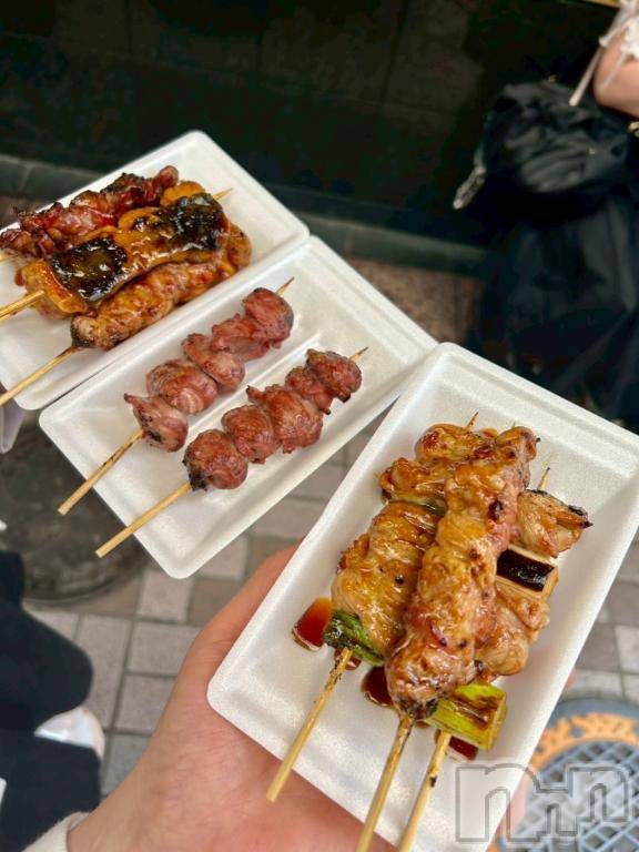 新潟デリヘル奥様特急 新潟店(オクサマトッキュウニイガタテン)あいこ(26)の2025年5月7日写メブログ「食べ歩き🩵」