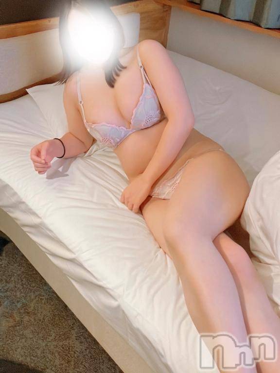 新潟デリヘル奥様特急 新潟店(オクサマトッキュウニイガタテン)あいこ(26)の2026年1月23日写メブログ「21時台のグローバルビューのTさまへ💓」