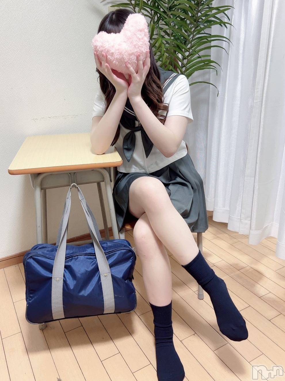 にな