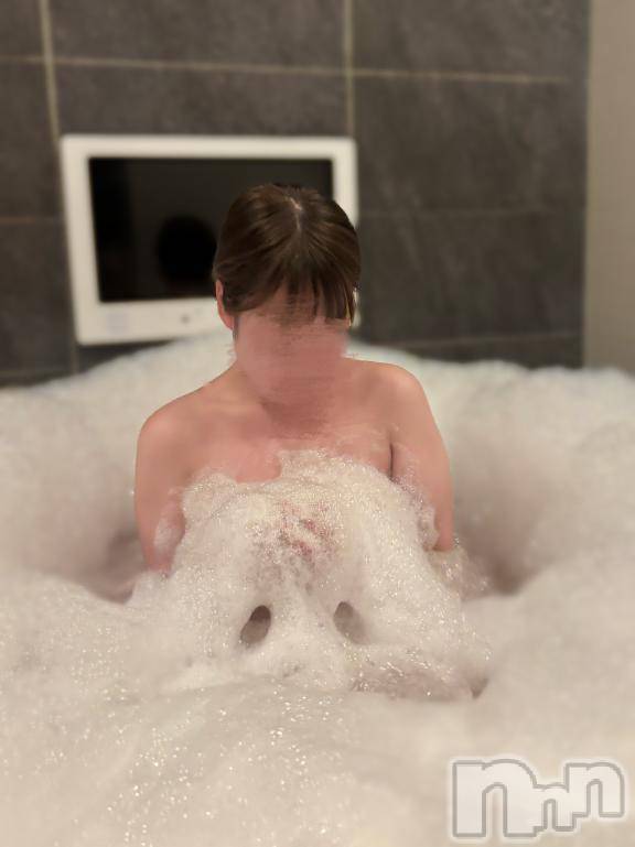 長岡デリヘル奥様特急 長岡店(オクサマトッキュウナガオカテン)みなみ(19)の2025年10月26日写メブログ「【会える日💓】」