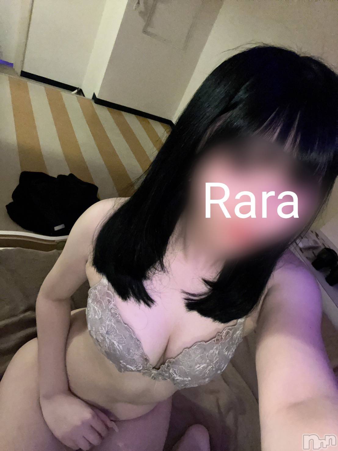 新人らら