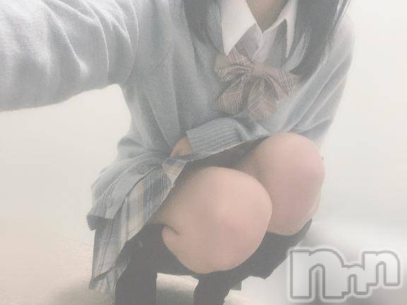新潟手コキsleepy girl(スリーピーガール) 新人なるせちゃん(23)の12月17日写メブログ「初出勤しました🎀」