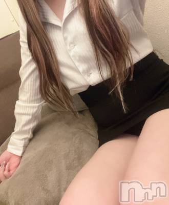 新潟手コキ sleepy girl(スリーピーガール) 体験ひなちゃん(18)の4月23日写メブログ「イチャろ？🩷」