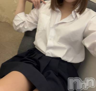 新潟デリヘル sleepy girl(スリーピーガール) ひなちゃん(18)の11月13日写メブログ「やっほー😸🩷」