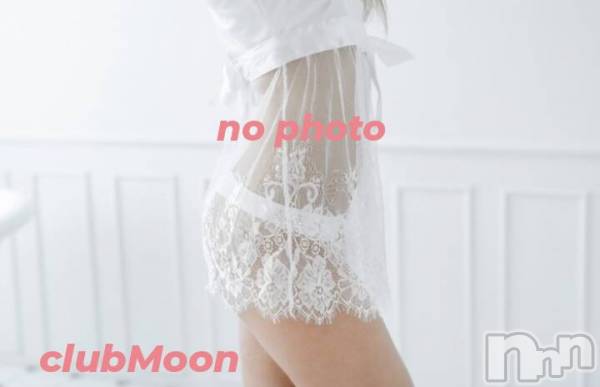 新人　秋山　優奈